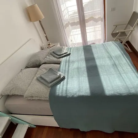 Le Terrazze - Drei-zimmer-wohnung Mit Terrasse By Interhome *