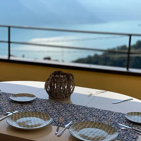Apartmán Le Terrazze - Drei-zimmer-wohnung Mit Terrasse By Interhome *